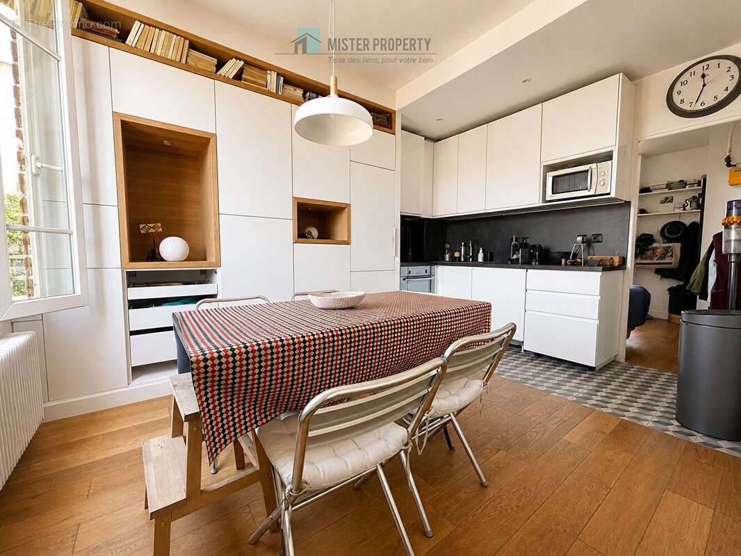 Appartement à NANTERRE