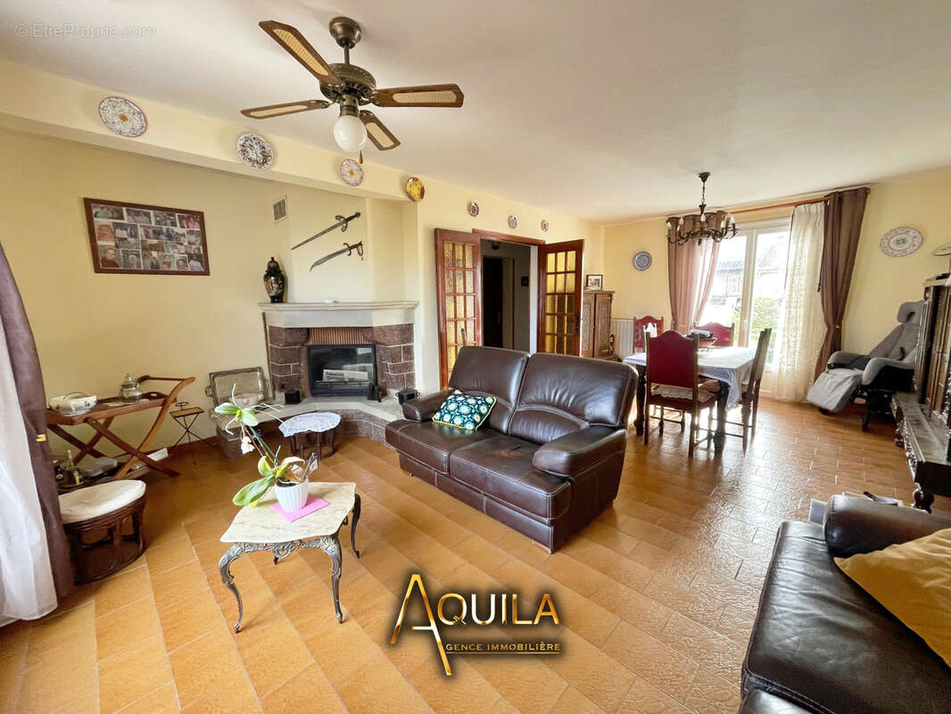 Maison à LIGNAN-SUR-ORB