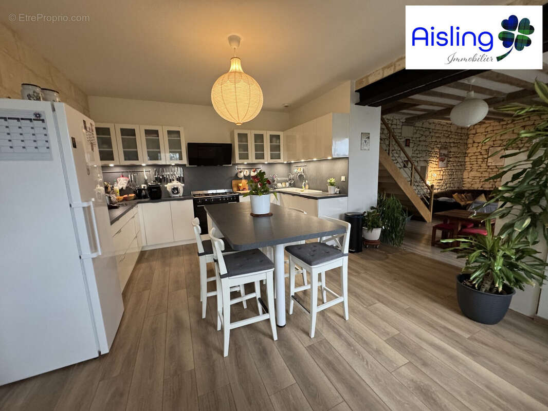 Maison à SAINT-MICHEL-SUR-LOIRE