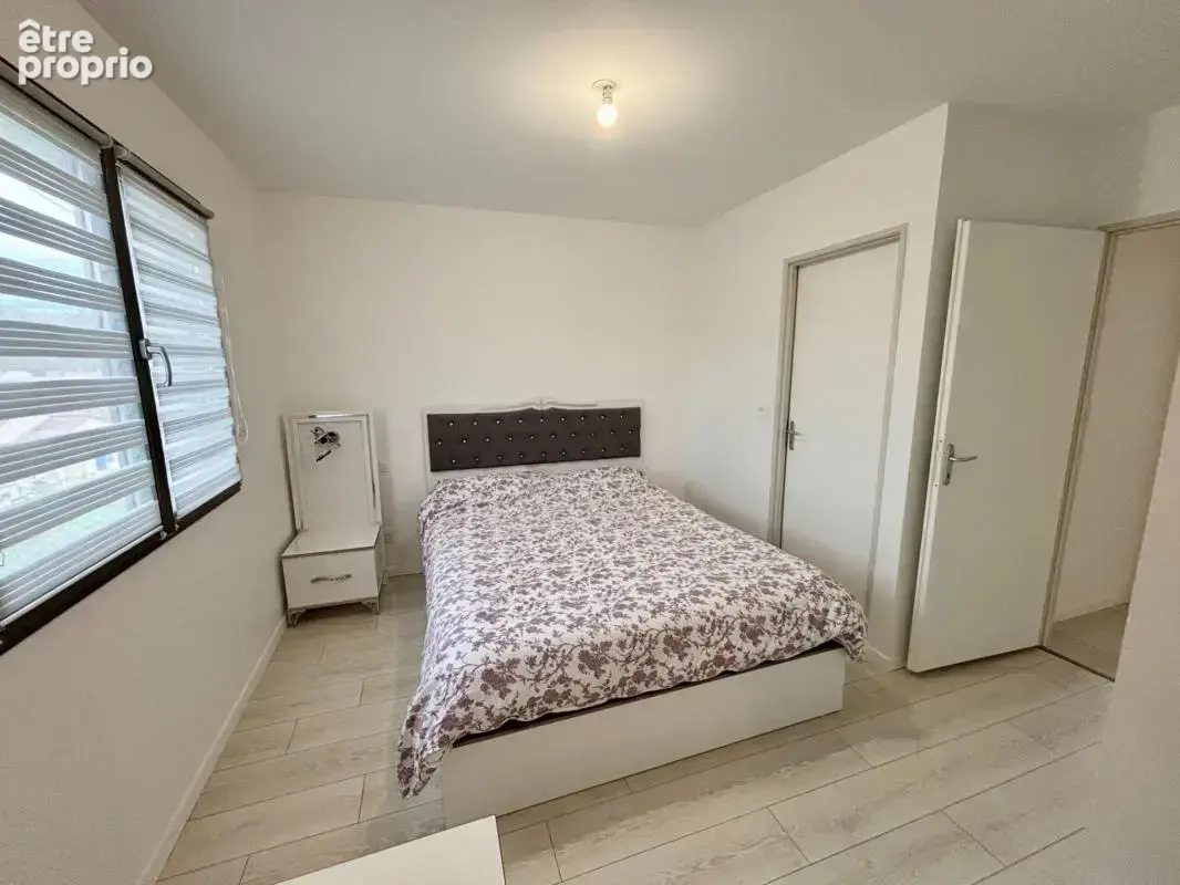 Maison à vendre 5 pièces CHAURIAT (63) - photo 9