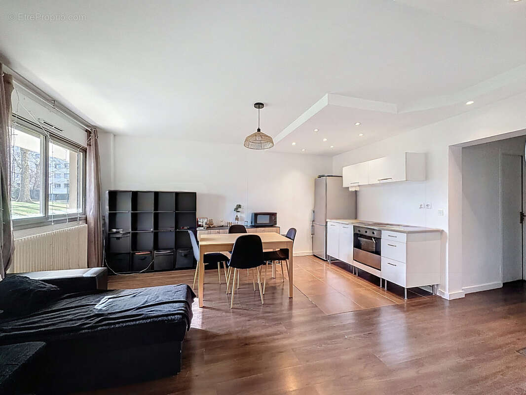 Appartement à LYON-9E