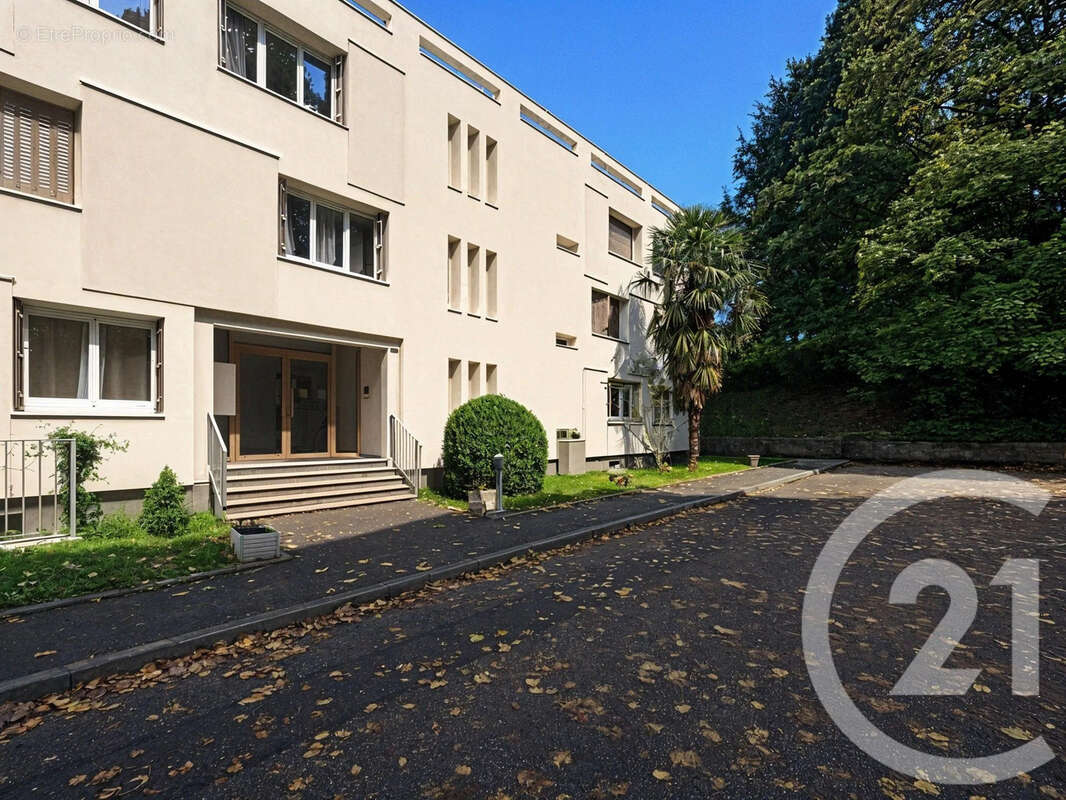 Appartement à SAINT-PRIEST