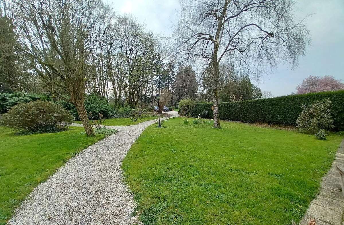 Maison de caractère 180m² – 1,35 hectare de nature aux portes de Laval (Bonchamp) - photo 17