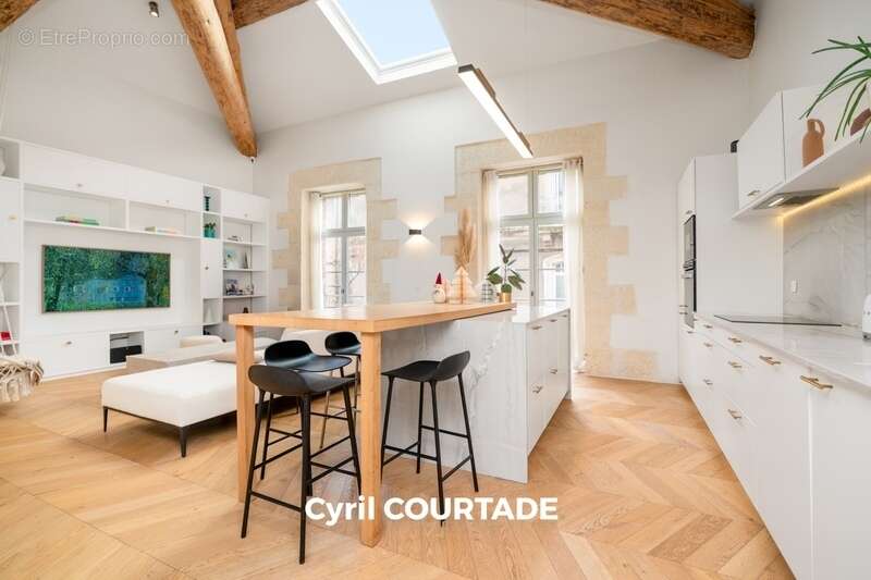 Montpellier, Dpt Hérault (34), Loft d'architecte en duplex de 120 m² - photo 5
