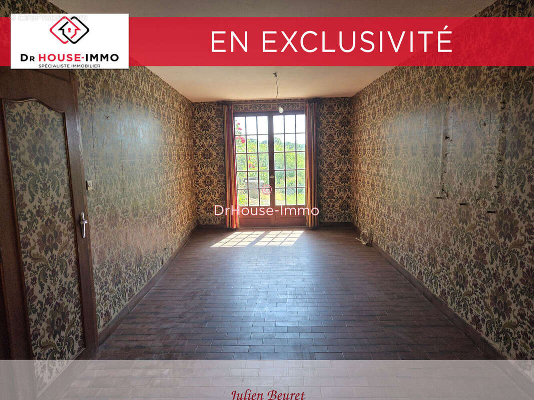 Maison à UZELLE