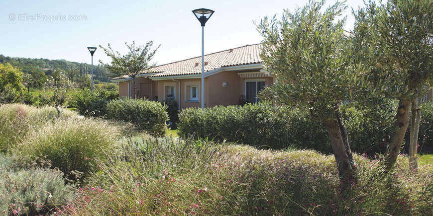 Maison à MONTELIMAR