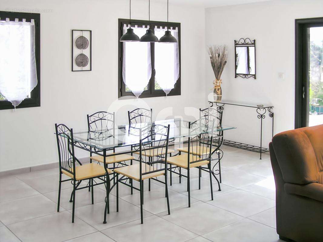 Maison à SAINT-ALBAN-AURIOLLES