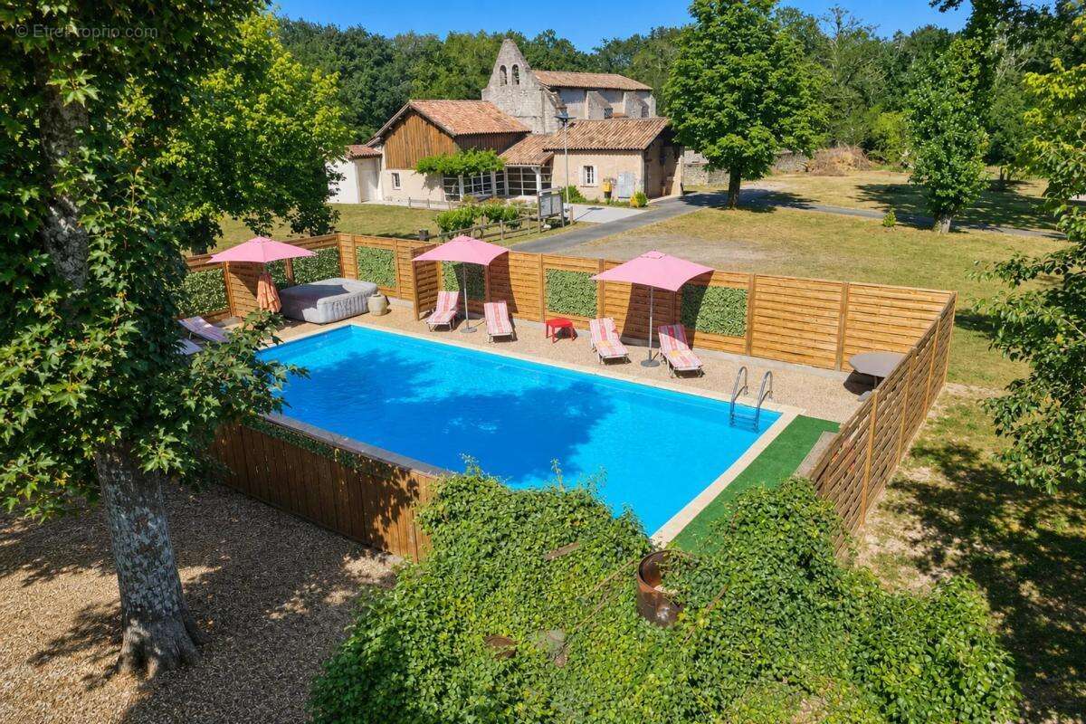 Maison de 11 pièces de 420 m² à Boussès - photo 17