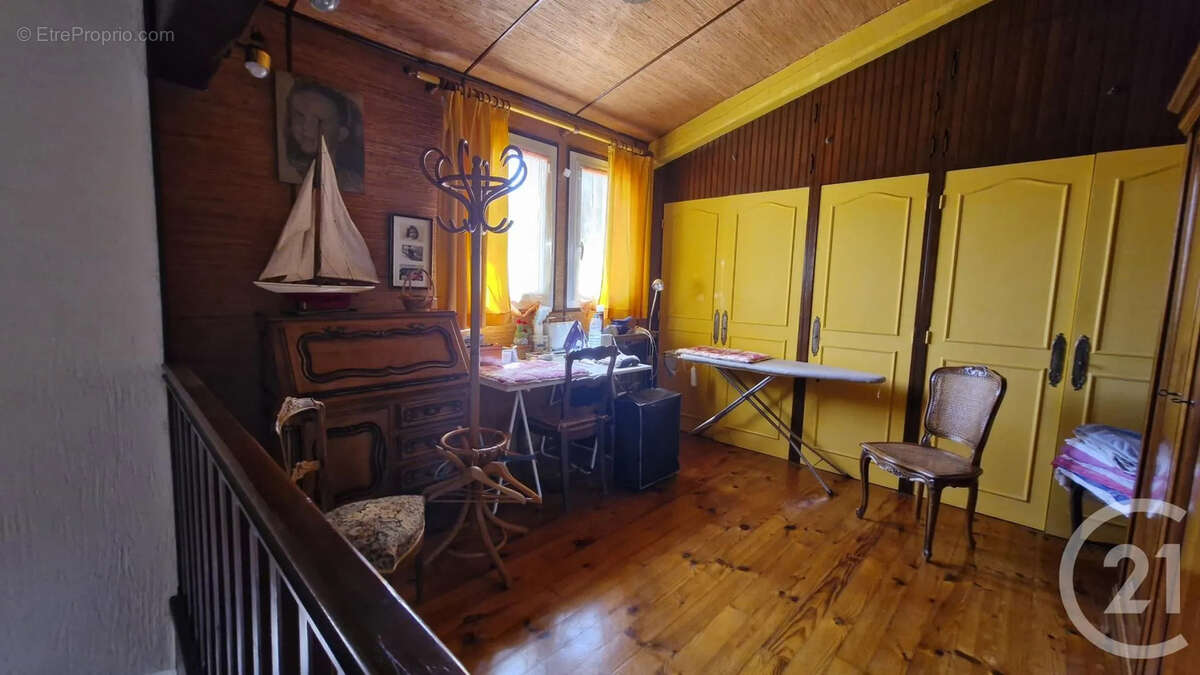 Maison à SIX-FOURS-LES-PLAGES