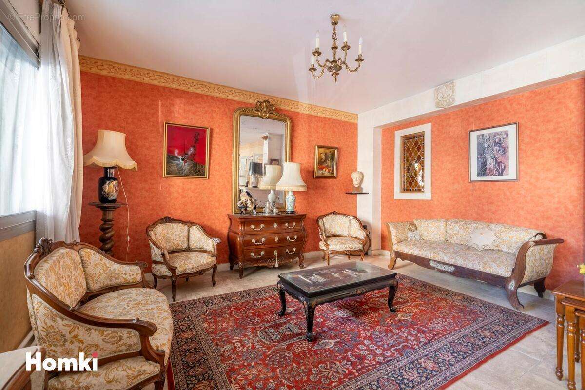 Appartement à MARSEILLE-8E