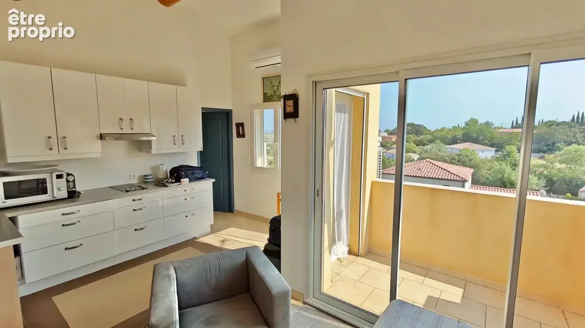 Villa de caractère avec piscine à débordement, vue dégagée et appartement indépendant - photo 12