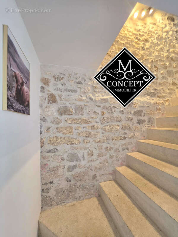 Maison à LANCRANS