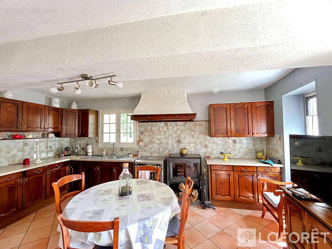 Maison en pierre izon -  160 m2 - 5 chambres - photo 6