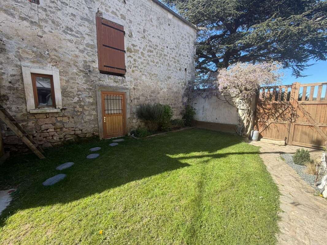 Maison à BAZEMONT