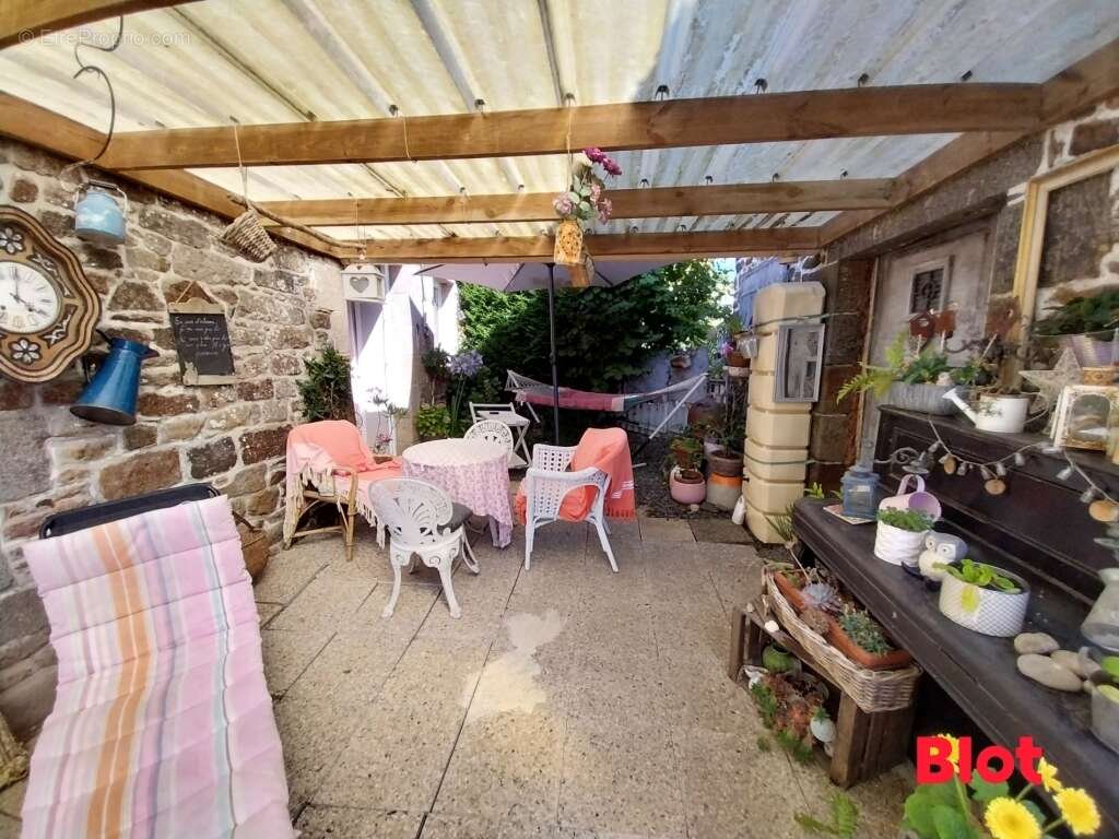 Maison à SAINT-HELEN