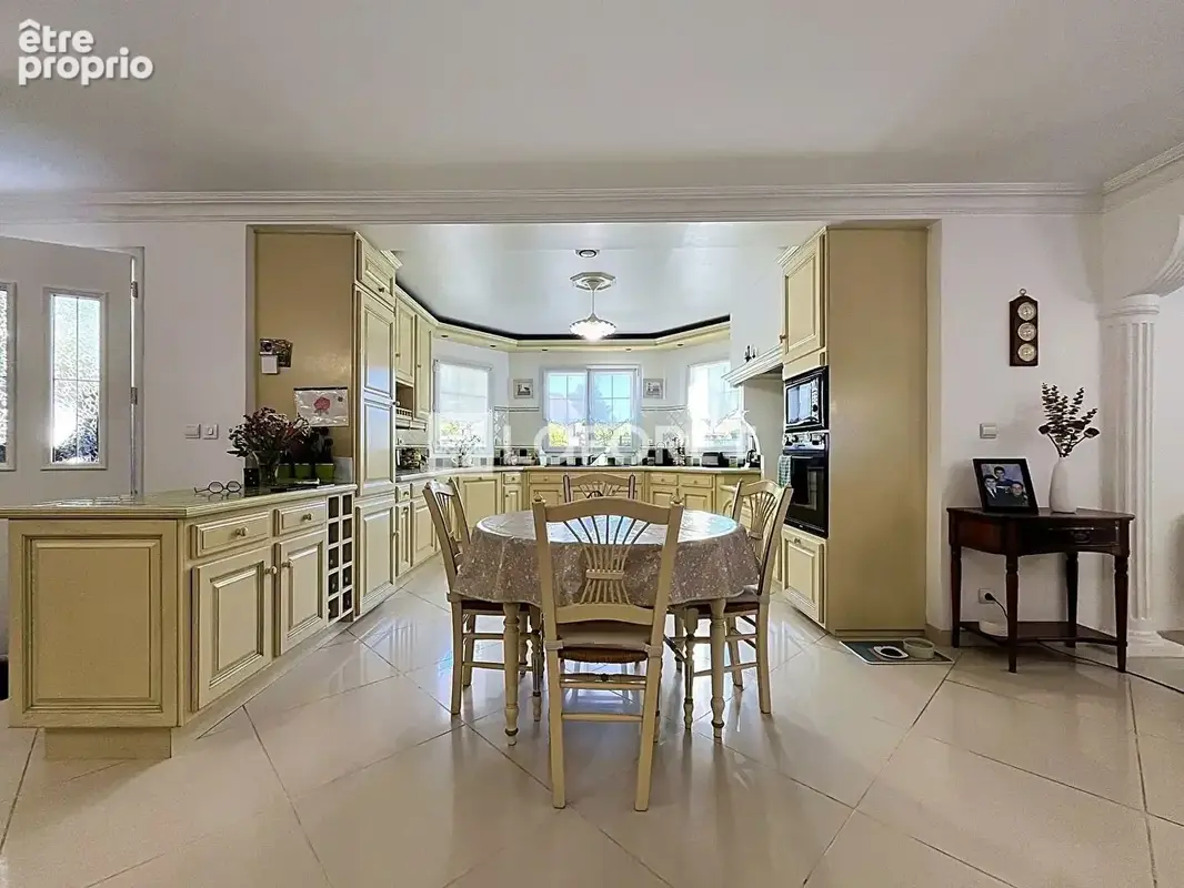 Maison aux Essarts - Grand Couronne 6 pièces145 m2 - photo 6
