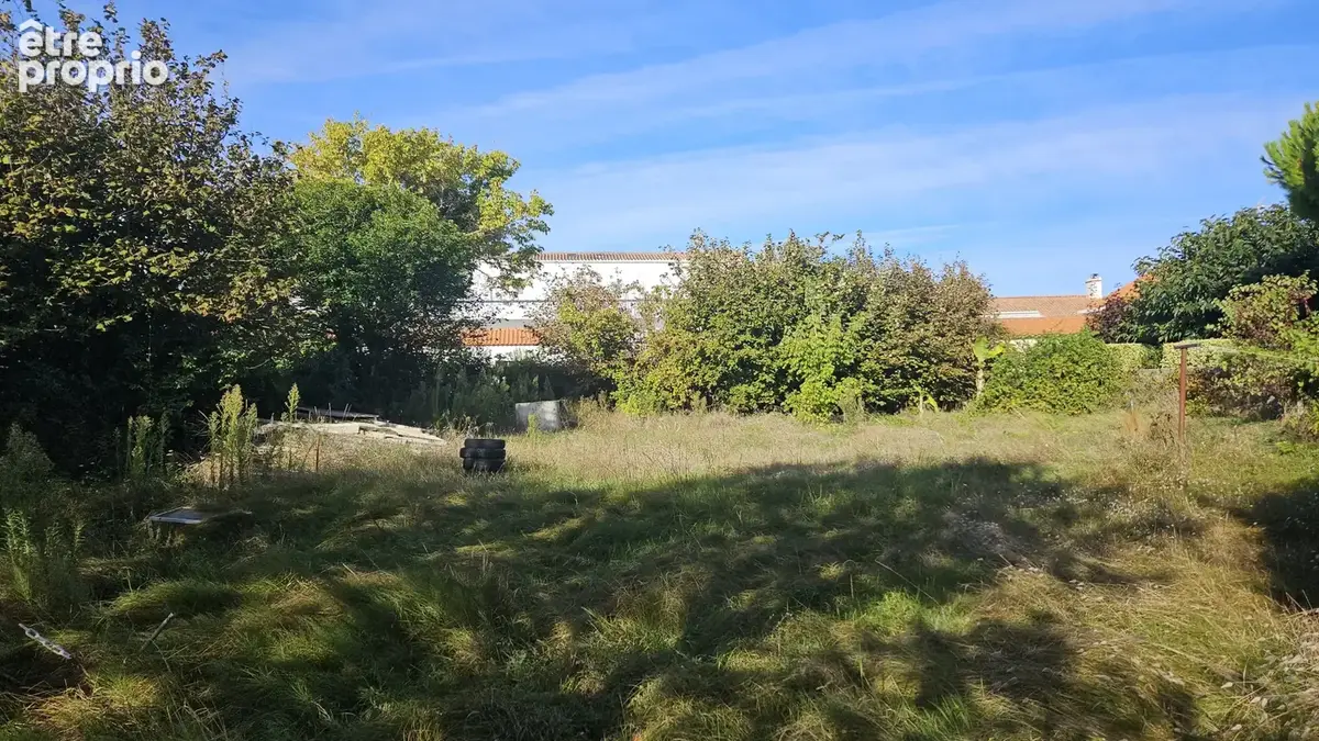 Terrain à NOTRE-DAME-DE-MONTS