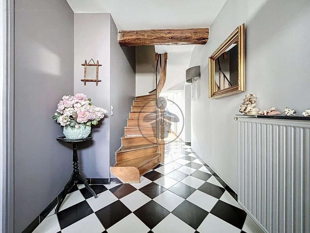 Maison à SAINT-QUENTIN