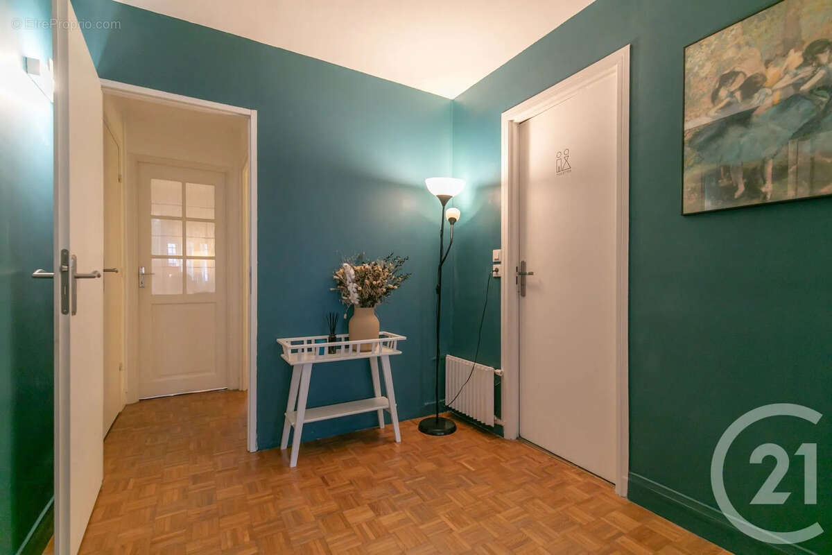 Appartement à SAINT-MAUR-DES-FOSSES
