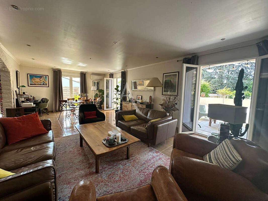 Maison à BUZET-SUR-TARN