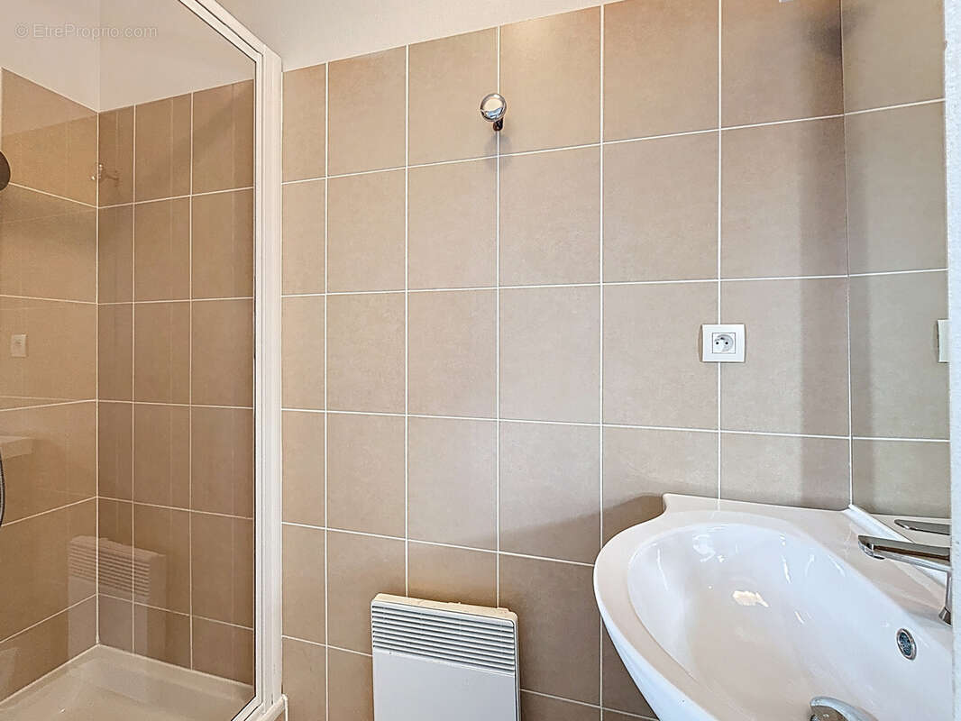 Appartement à SIX-FOURS-LES-PLAGES