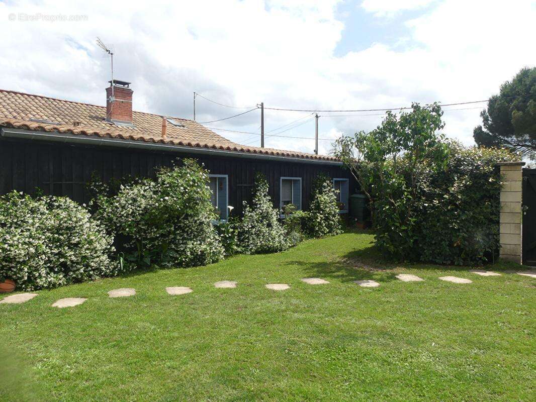 Maison à ILLATS