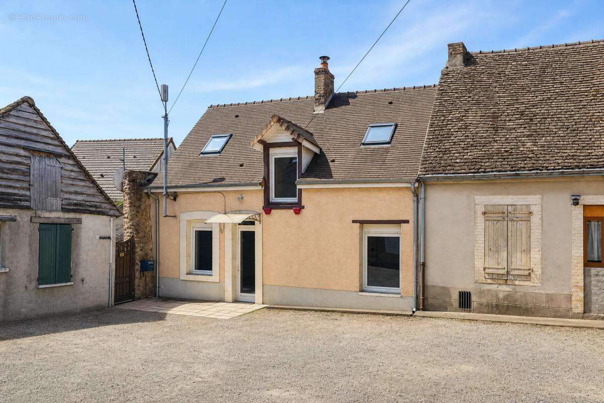 Maison de 4 pièces de 85 m² à Montfort-le-Gesnois - photo 26