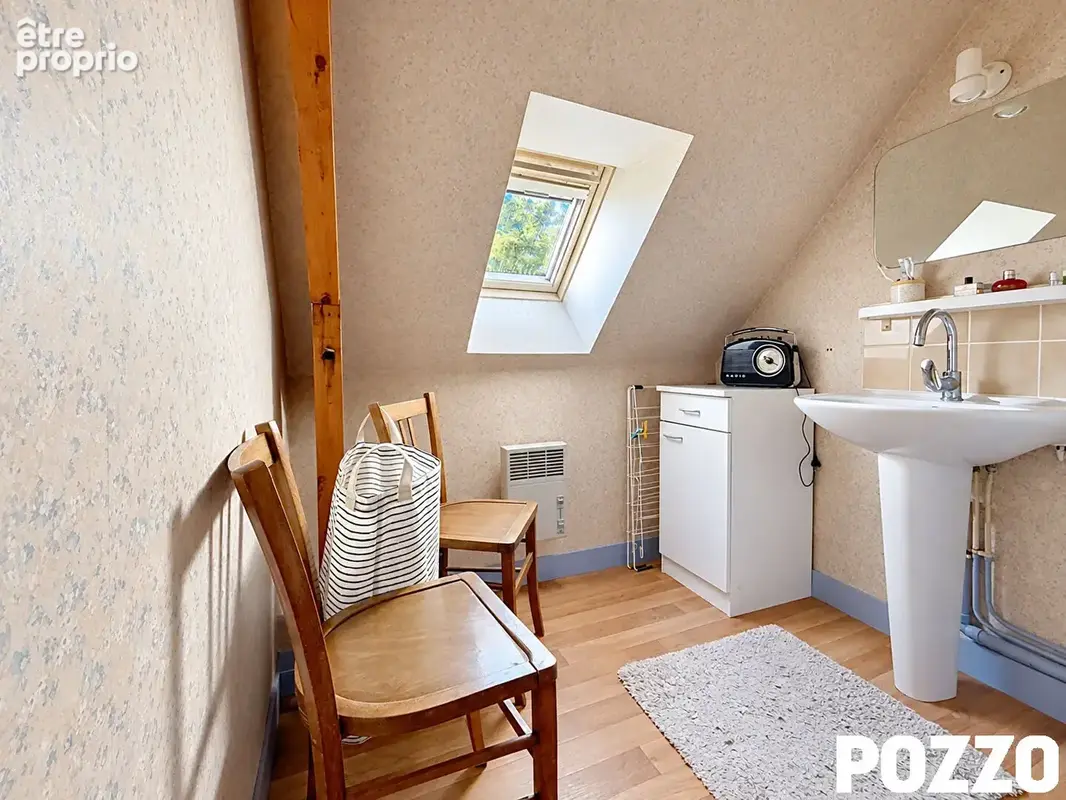 Poilley ? maison en pierre avec dépendances et terrain arboré - photo 11