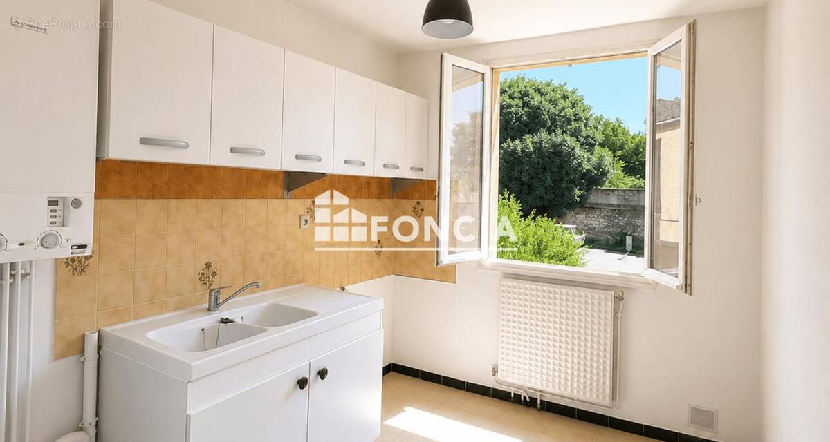 Appartement à UZES