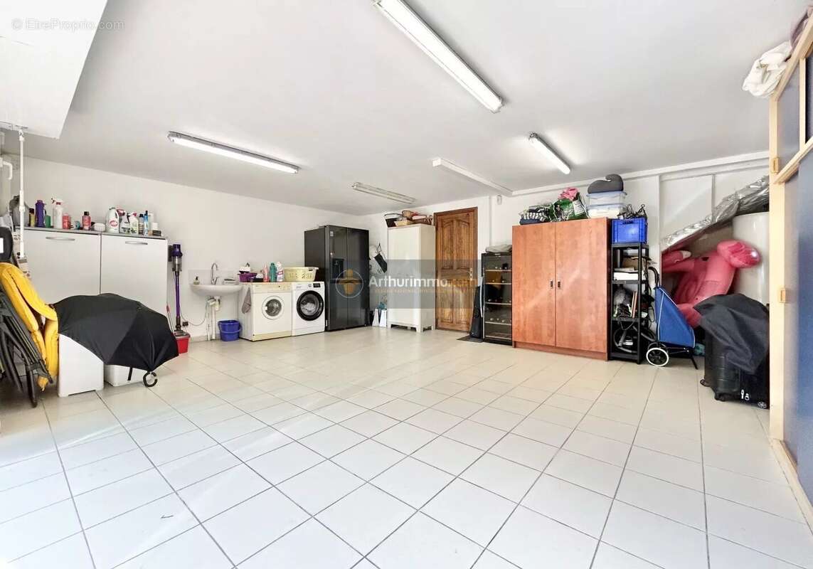 Maison à LES ISSAMBRES