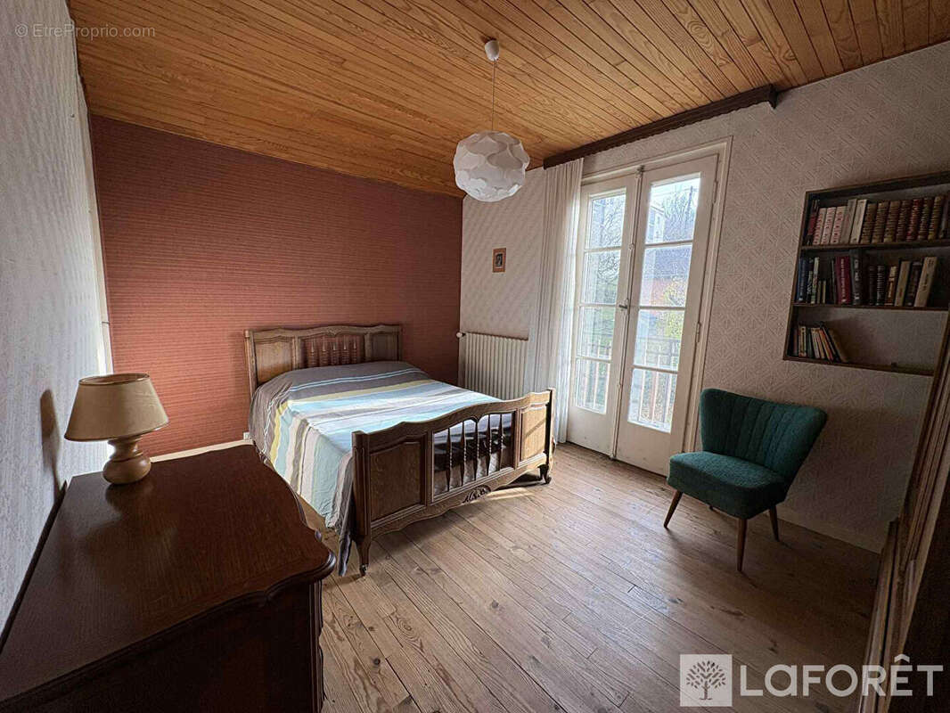 Maison à GRAND-CHARMONT