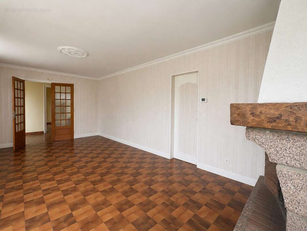 Maison 115 m² à Saint-Quay-Perros  - photo 3