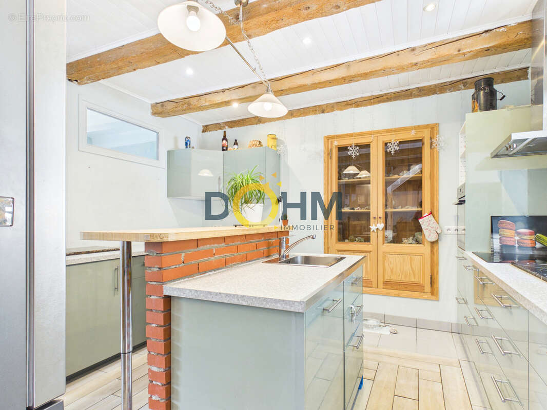 Proche de Lavoûte-Chilhac   Maison en pierre rénovée avec grange et terrain de plus de 9 000 m2 - photo 7