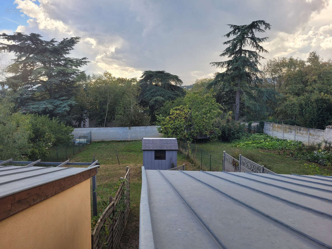 Appartement à MORNANT