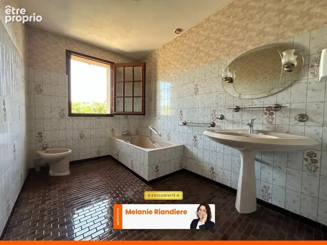 Maison familiale de 139 m², 4 chambres, bureau et 82 m2 de garage - photo 17