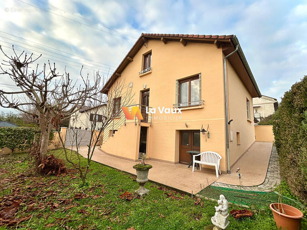 Maison à NEUVES-MAISONS