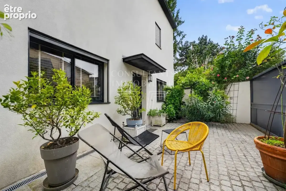 Suresnes . maison/patio 4 chambres - photo 13