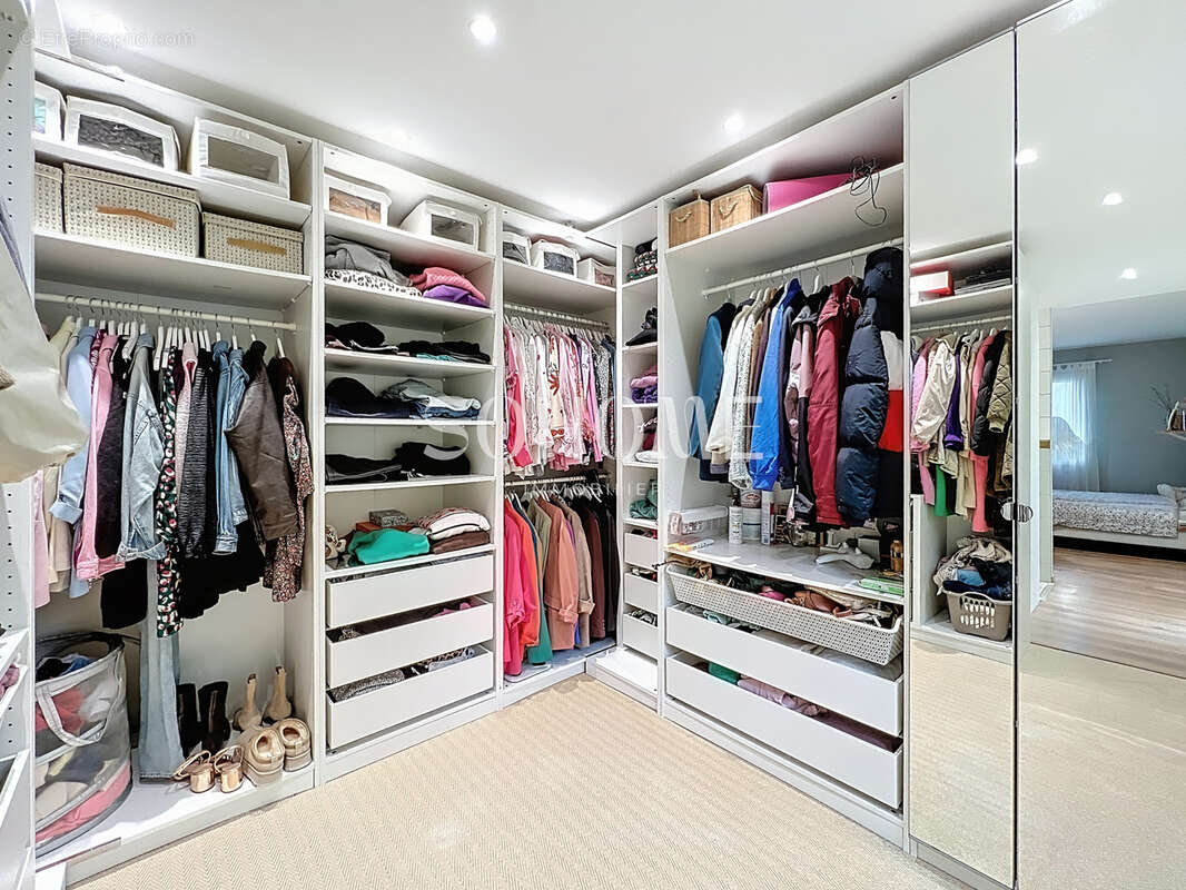 Maison à LES MAZURES