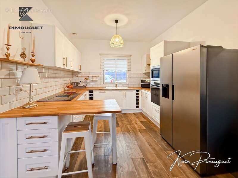 Maison à SAINT-MAGNE-DE-CASTILLON