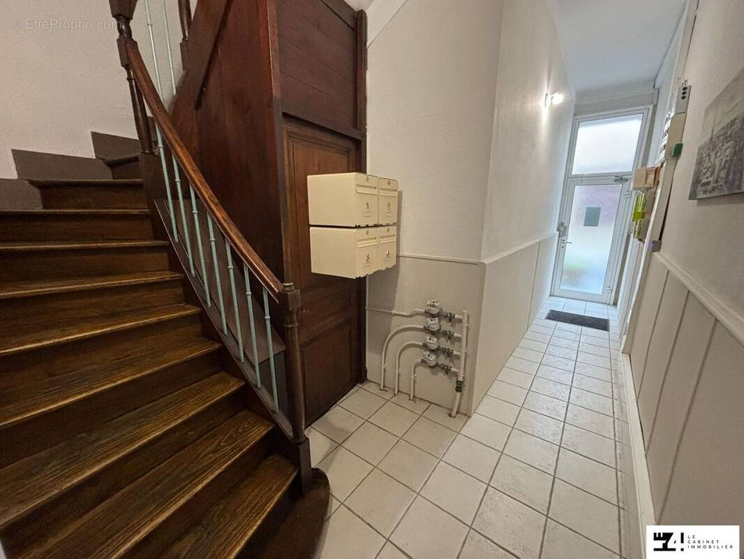 Appartement à CAZERES
