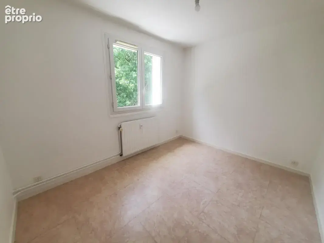 Beau t3 au 3eme etage avec balcon et cave - photo 10