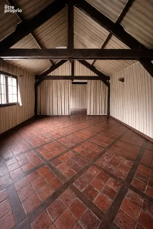 Maison de 220 m2 avec 6 pièces -2 dépendances et une piscine. - photo 16