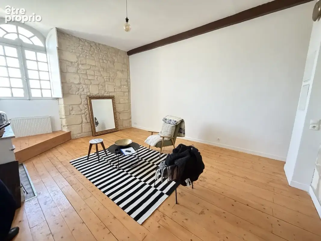 Duplex de charme au dernier étage - Emplacement prestigieux au coeur de Bordeaux - photo 3