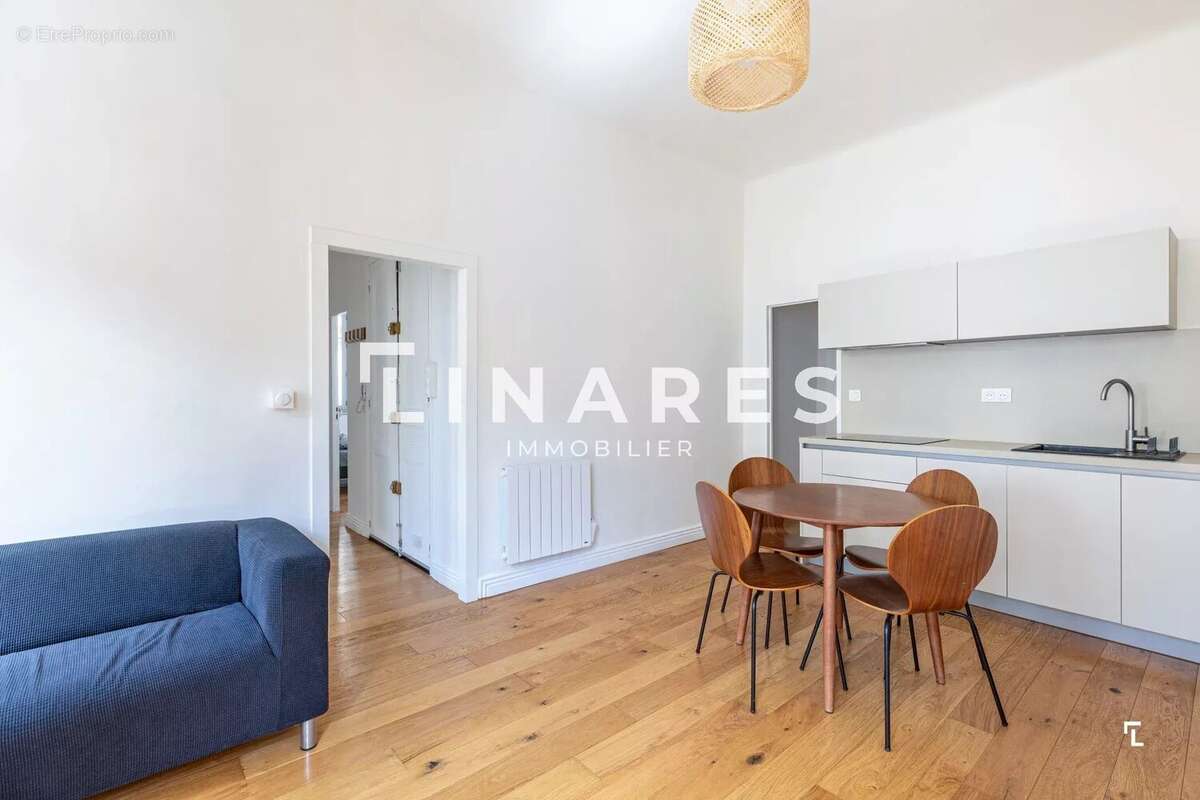 Appartement à MARSEILLE-1E