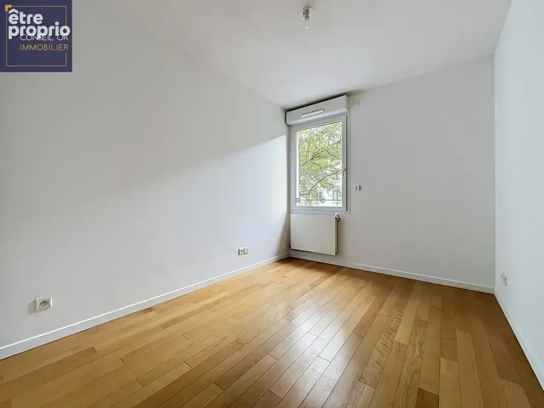 Duplex Oullins centre – 5 pièces – 124 m² – 4 chambres – Terrasse 40 m² – Calme, proche métro, belle hauteur sous plafond, garag - photo 13