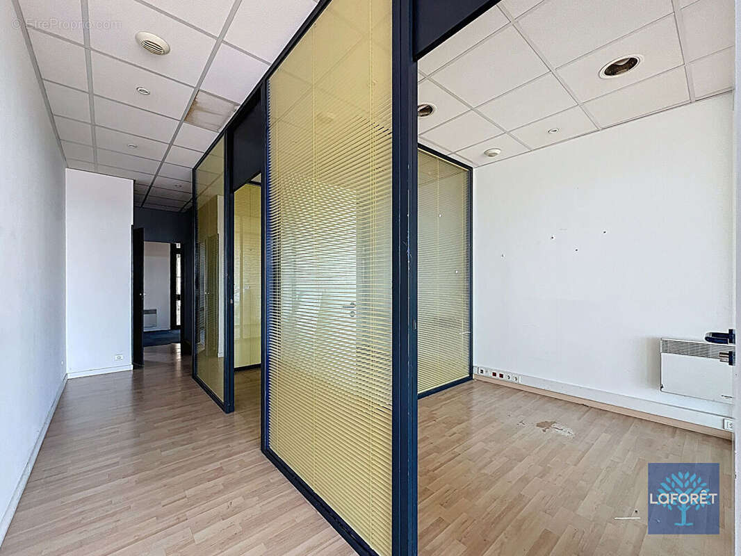 Commerce à SAINT-GILLES-CROIX-DE-VIE