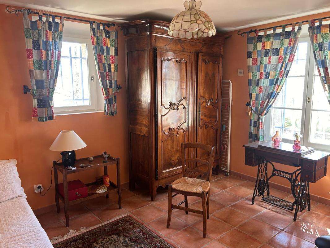 Maison à ENTRECHAUX