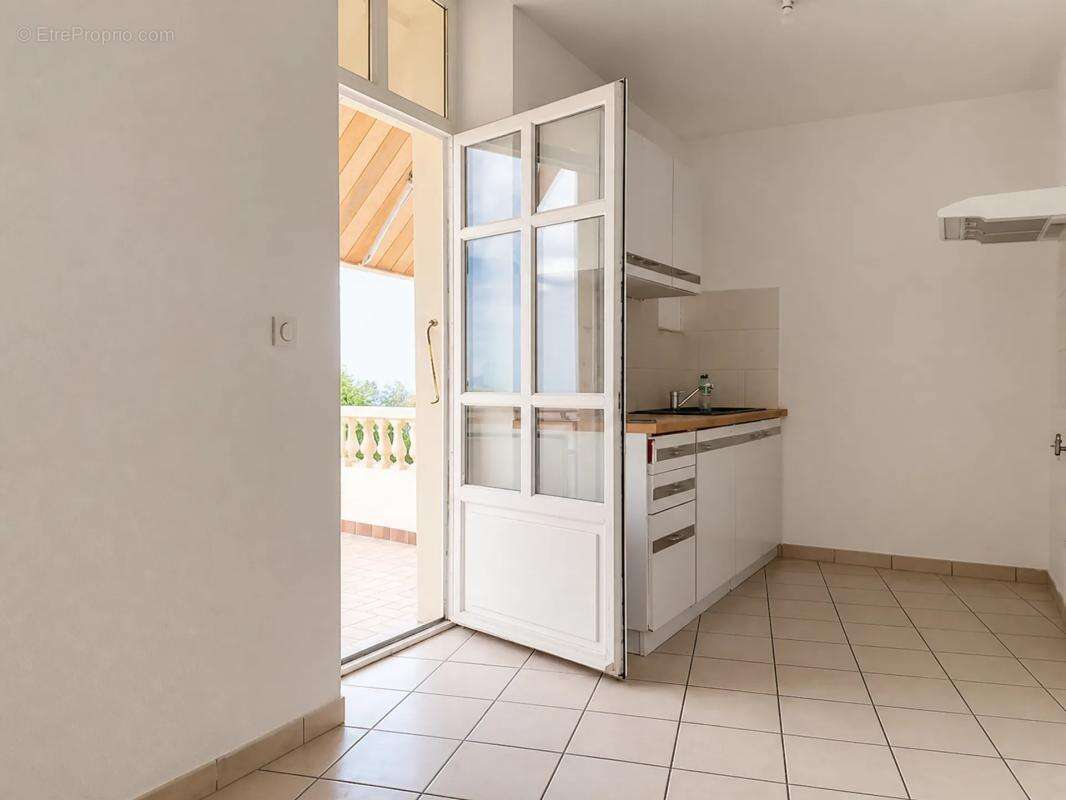 Appartement 3 pièces de 75 m² à Valence - photo 6