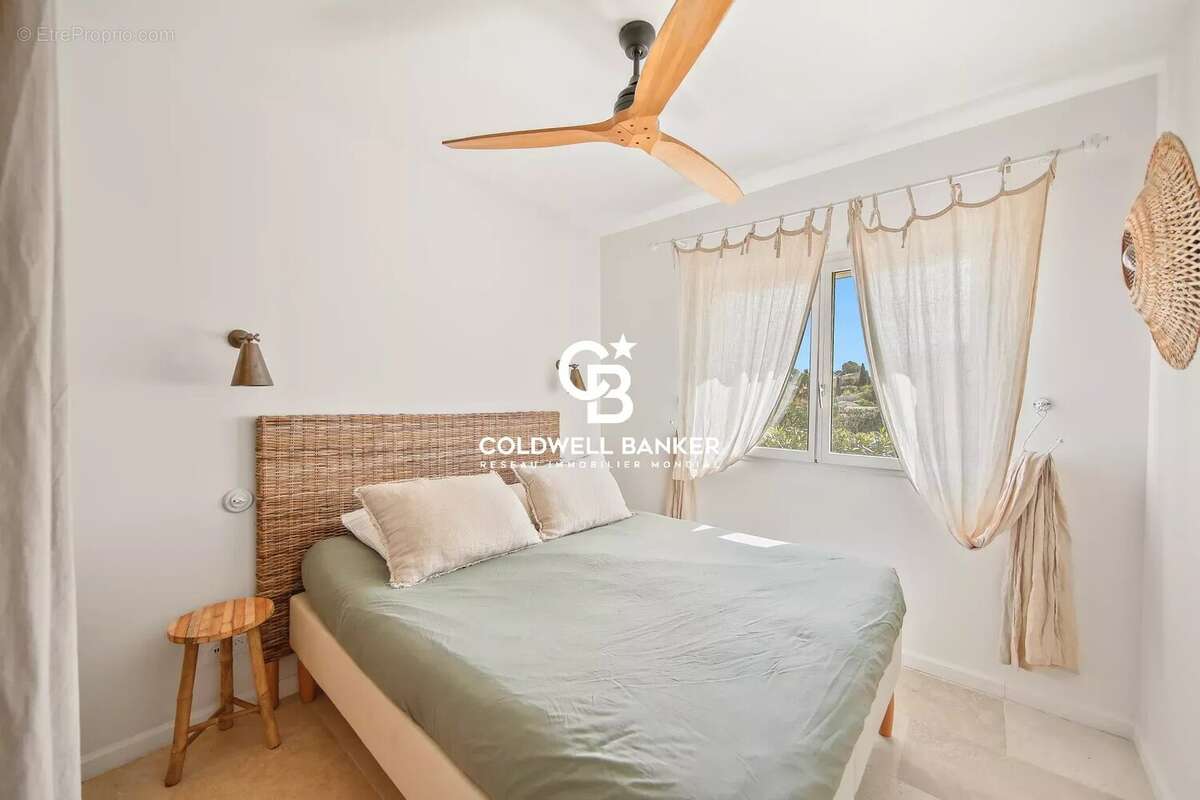 Maison à CARQUEIRANNE