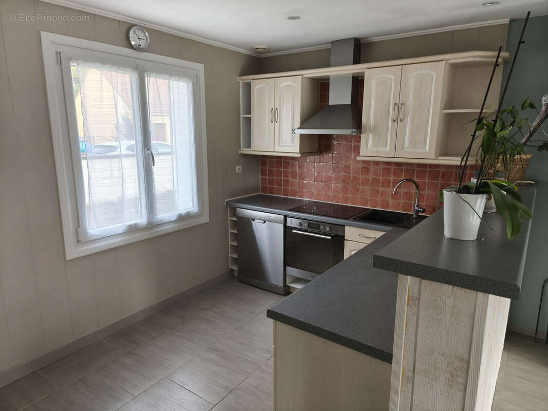 Maison à ROEZE-SUR-SARTHE